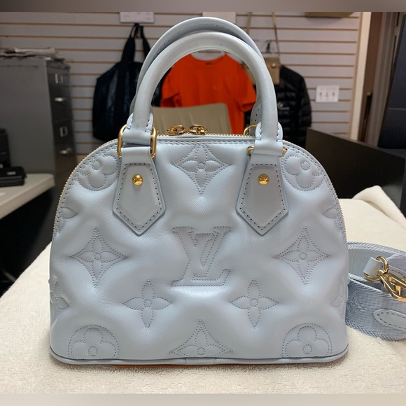 Louis Vuitton Alma BB Bubblegram Leather Ice Blue Glacier Bag - Picture 6 of 16